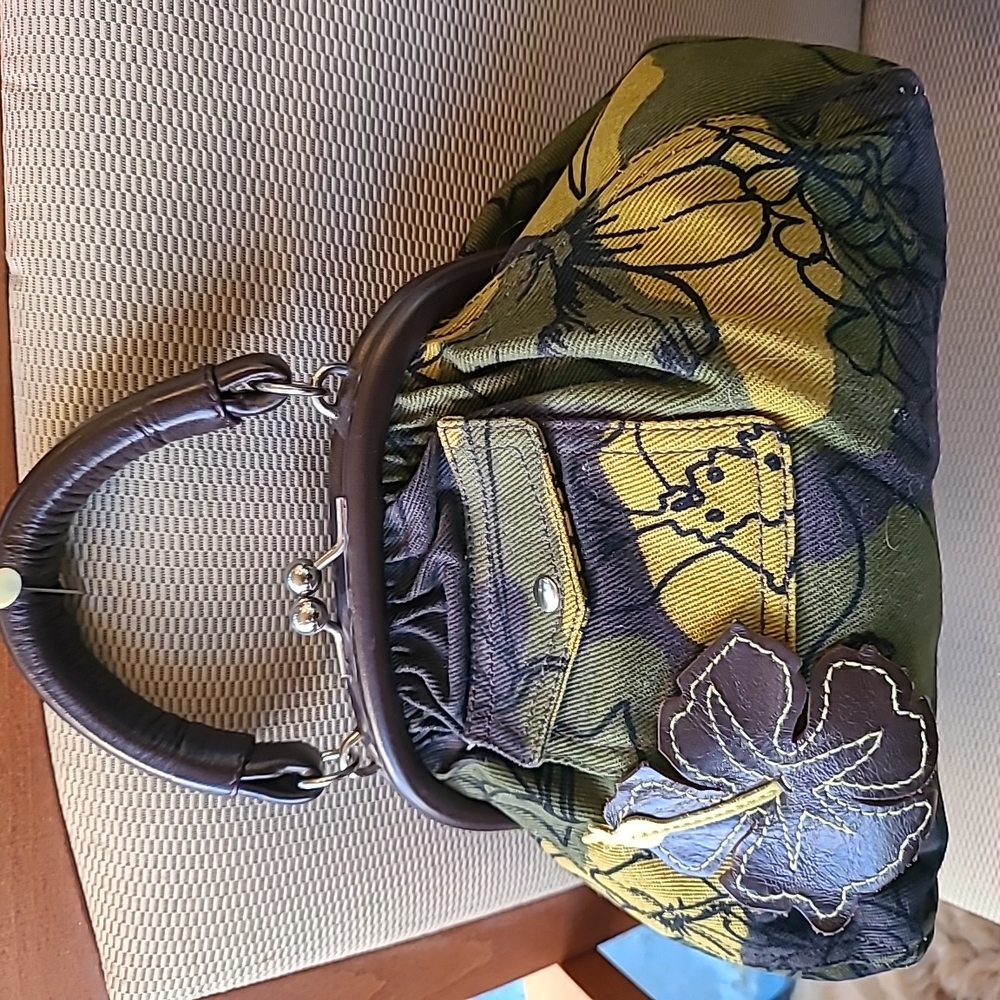 Miu Miu Milatary Flower small handbag Kisslock Vintage Cutie!!